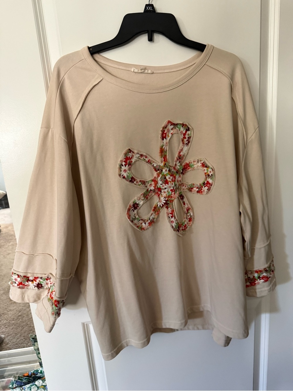 Easel Cream Floral Applique Women's Top